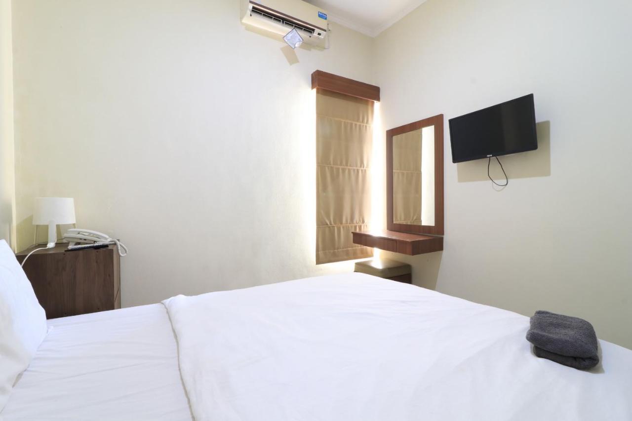 Uptown Residence Syariah Pondok Pinang Jakarta Luaran gambar